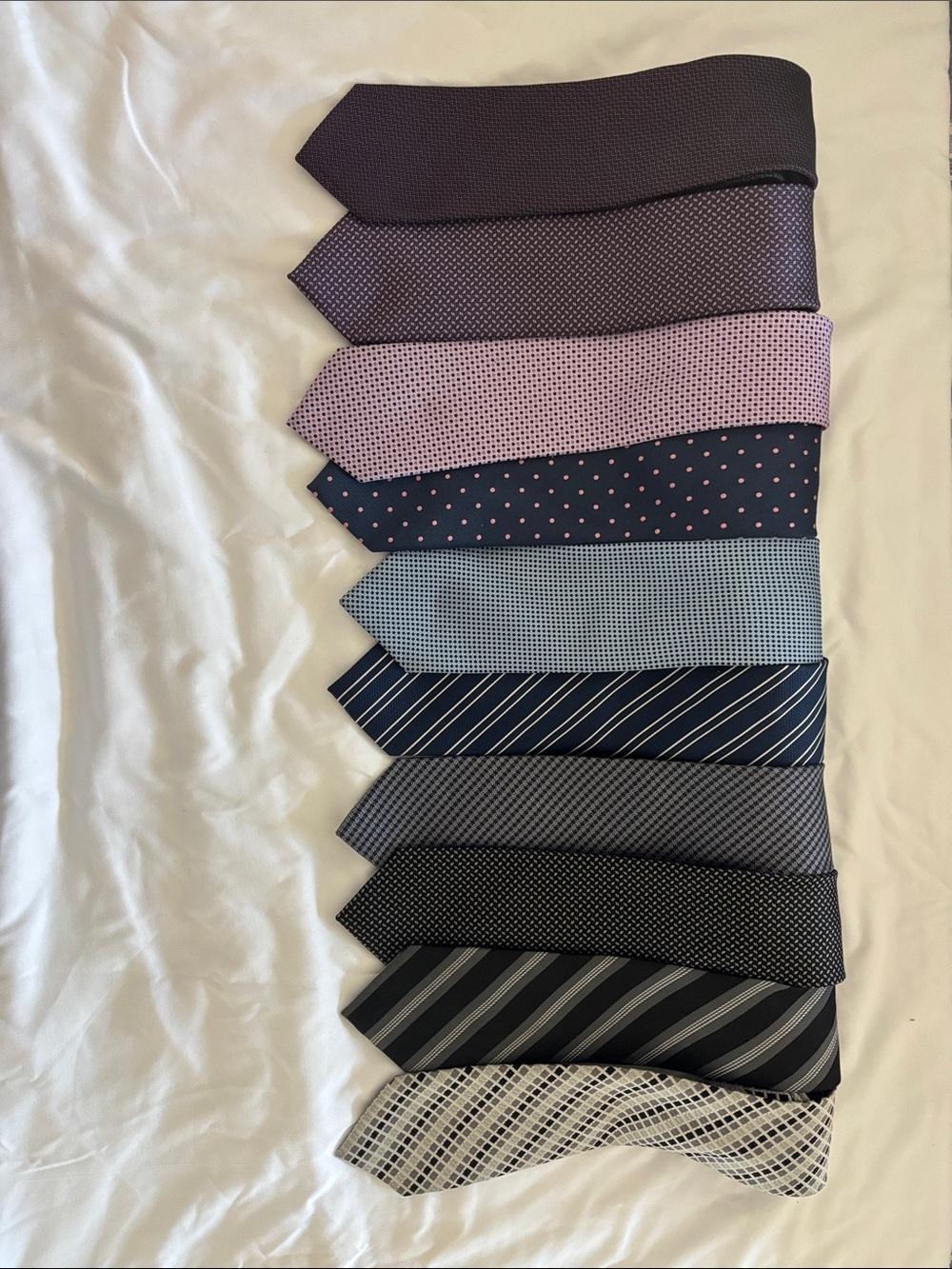 Classic Men's Tie Set in Navy, Pink and Gray - Versatile Accessories